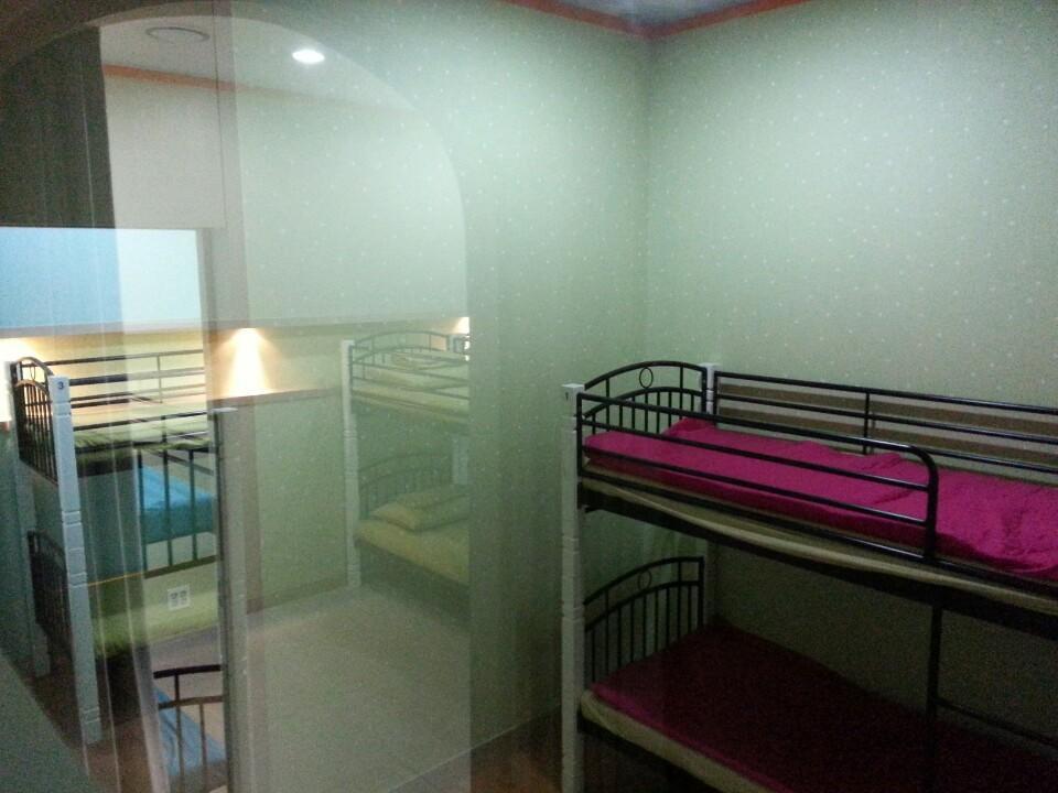 בוסאן Champ Hostel חדר תמונה