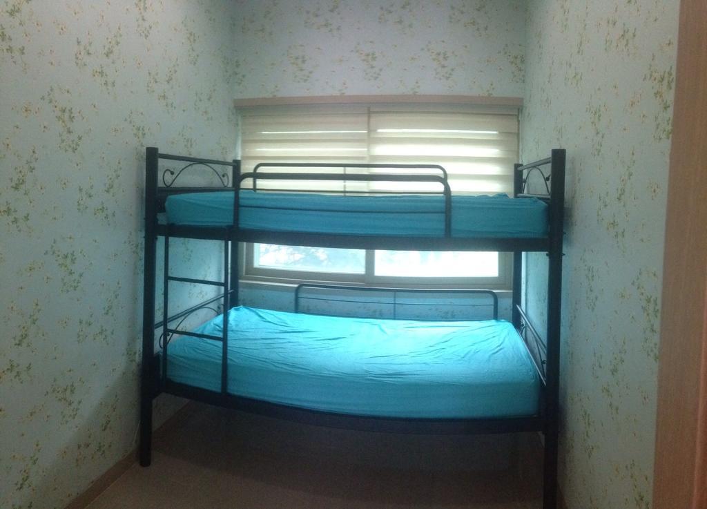 בוסאן Champ Hostel חדר תמונה