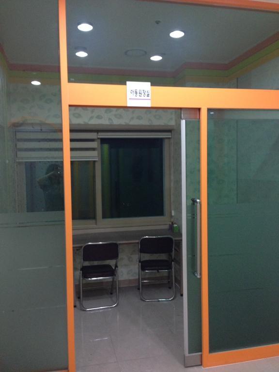 בוסאן Champ Hostel מראה חיצוני תמונה